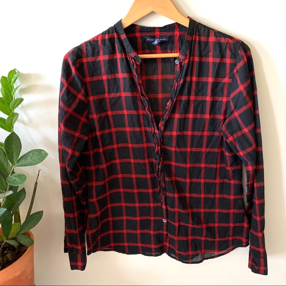 Gap- Plaid Button Up